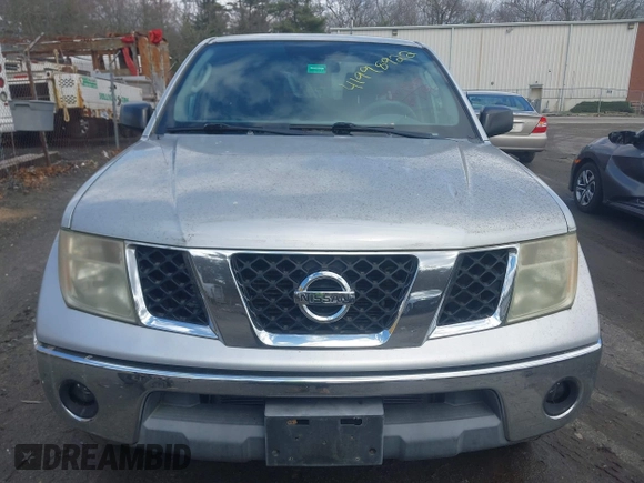 2008 Nissan Frontier LE z VIN 1N6AD09W18C435584, wystawiony jako IAAI lot #41998922 z przebiegiem 154 507 mil mil oraz . Historia ofert i sprzedaży dostępna na DreamBid. Obrazek 12.