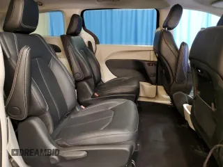 2024 Chrysler Pacifica Hybrid Select z VIN 2C4RC1S77RR158336, wystawiony jako Copart lot #54831295 z przebiegiem 30 950 mil mil oraz Czysty tytuł • Clean title. Historia ofert i sprzedaży dostępna na DreamBid. Obrazek 11.