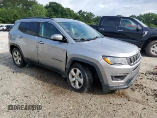 2019 Jeep Compass Latitude with VIN 3C4NJCBB5KT851039, listed as a Copart auction lot 58818155 with 118,961 mi miles and Clean title. Bid and sale history available at DreamBid. Image 4.