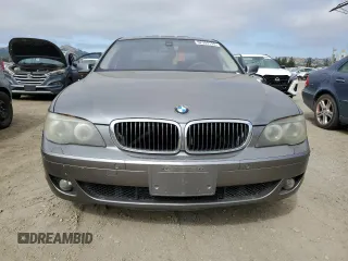 2007 BMW 7 Series 750i with VIN WBAHL83527DT09744, listed as a Copart auction lot 62309195 with 118,242 mi miles and Salvage title. Bid and sale history available at DreamBid. Image 5.