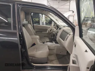 2011 Ford Escape XLT с VIN 1FMCU9DG9BKB14059, выставлен на аукционе IAAI как лот 42175947 с пробегом 113 901 миль миль и . История ставок и продаж доступна на DreamBid. Изображение 5.
