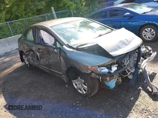 2008 Honda Civic LX z VIN 1HGFA16508L024231, wystawiony jako IAAI lot #42279802 z przebiegiem 108 182 mil mil oraz . Historia ofert i sprzedaży dostępna na DreamBid. Obrazek 1.