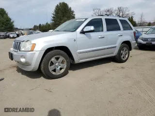 2006 Jeep Grand Cherokee Overland with VIN 1J8HR68256C326636, listed as a Copart auction lot 49686265 with 219,066 mi miles and Clean Title. Bid and sale history available at carsss.com. Image 1.