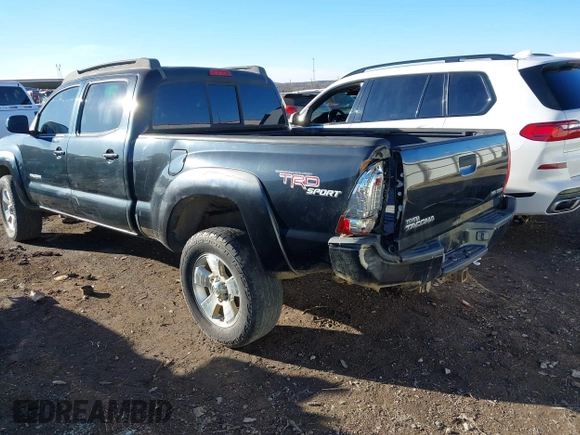 2006 Toyota Tacoma with VIN 3TMMU52N26M002740, listed as a IAAI auction lot 41684550 with 250,012 mi miles and . Bid and sale history available at DreamBid. Image 3.