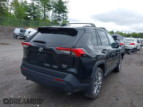 2023 Toyota RAV4 XLE Premium с VIN 2T3A1RFV7PC345557, выставлен на аукционе IAAI как лот 42323620 с пробегом 12 872 миль миль и . История ставок и продаж доступна на DreamBid. Изображение 4.