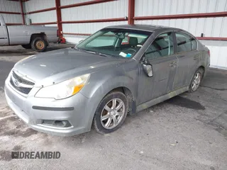 2010 Subaru Legacy Premium All-Weather Anniversary z VIN 4S3BMBG64A3210412, wystawiony jako IAAI lot #41977414 z przebiegiem 295 589 mil mil oraz . Historia ofert i sprzedaży dostępna na DreamBid. Obrazek 2.