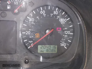 2000 Volkswagen New Jetta GL with VIN 3VWRF29M9YM024990, listed as a IAAI auction lot 41891273 with 204,016 mi miles. Bid and sale history available at carsss.com. Image 15.