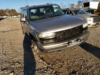 2003 Chevrolet Suburban LT with VIN 3GNGK26U13G239207, listed as a Copart auction lot 83342214 with 147,511 mi miles and Salvage Title. Bid and sale history available at carsss.com. Image 12.