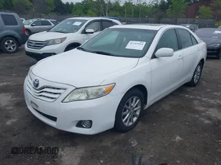 2011 Toyota Camry LE z VIN 4T1BK3EK6BU623628, wystawiony jako IAAI lot #42297914 z przebiegiem 189 562 mil mil oraz . Historia ofert i sprzedaży dostępna na DreamBid. Obrazek 2.