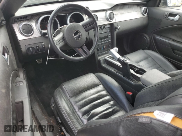 2008 Ford Mustang GT Deluxe z VIN 1ZVHT82H185162646, wystawiony jako Copart lot #51623075 z przebiegiem 106 896 mil mil oraz Szkoda całkowita • Salvage title. Historia ofert i sprzedaży dostępna na DreamBid. Obrazek 8.