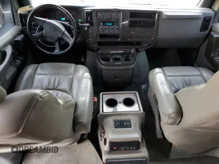 2004 GMC Savana Cargo Van YF7 Upfitter with VIN 1GDFG15T841141876, listed as a Copart auction lot 83259724 with 124,494 mi miles and Salvage Title. Bid and sale history available at carsss.com. Image 8.