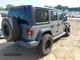2019 Jeep Wrangler Unlimited Sport S с VIN 1C4HJXDG3KW662946, выставлен на аукционе IAAI как лот 42157025 с пробегом 26 096 миль миль и . История ставок и продаж доступна на DreamBid. Изображение 4.