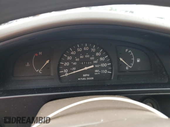 2002 Toyota Tacoma z VIN 5TENL42N22Z113383, wystawiony jako Copart lot #59007905 z przebiegiem 167 105 mil mil oraz Czysty tytuł • Clean title. Historia ofert i sprzedaży dostępna na DreamBid. Obrazek 9.