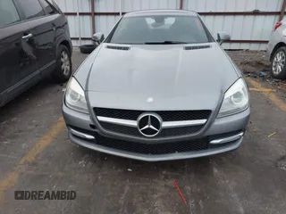 2012 Mercedes-Benz SLK 350 с VIN WDDPK5HA1CF007243, выставлен на аукционе IAAI как лот 41313121 с пробегом 137 538 миль миль и . История ставок и продаж доступна на DreamBid. Изображение 12.