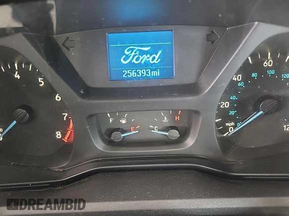 2017 Ford Transit z VIN 1FTYE1YMXHKA82272, wystawiony jako IAAI lot #42575786 z przebiegiem 256 393 mil mil oraz . Historia ofert i sprzedaży dostępna na DreamBid. Obrazek 35.