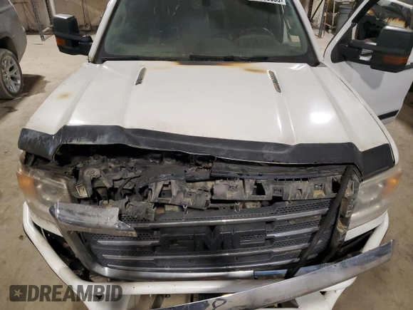 2015 GMC Sierra 2500HD SLT with VIN 1GT12ZE88FF598796, listed as a Copart auction lot 88083535 with Not provided miles and Salvage title. Bid and sale history available at DreamBid. Image 11.