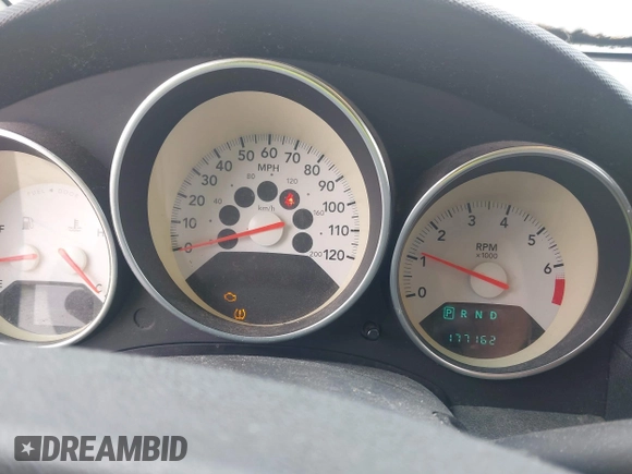 2009 Dodge Caliber SXT z VIN 1B3HB48A29D108077, wystawiony jako IAAI lot #42417769 z przebiegiem 177 162 mil mil oraz . Historia ofert i sprzedaży dostępna na DreamBid. Obrazek 7.