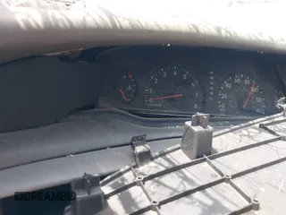 2004 Toyota Avalon XL z VIN 4T1BF28B24U345341, wystawiony jako IAAI lot #41998280 z przebiegiem Nie podano mil oraz . Historia ofert i sprzedaży dostępna na DreamBid. Obrazek 15.