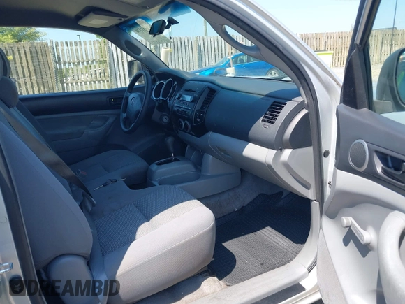2006 Toyota Tacoma with VIN 5TENX22N16Z146230, listed as a IAAI auction lot 42663040 with 280,274 mi miles and . Bid and sale history available at DreamBid. Image 5.