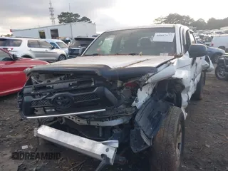 2014 Toyota Tacoma PreRunner with VIN 3TMJU4GN3EM162405, listed as a IAAI auction lot 40807077 with 103,298 mi miles. Bid and sale history available at carsss.com. Image 6.