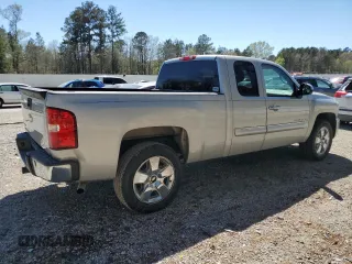 2010 Chevrolet Silverado 1500 LT with VIN 1GCSCSE03AZ298271, listed as a Copart auction lot 49427065 with 138,154 mi miles and Salvage Title. Bid and sale history available at DreamBid. Image 3.