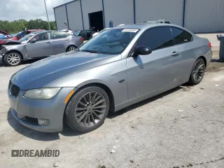 2009 BMW 3 Series 328i z VIN WBAWB33569P136986, wystawiony jako Copart lot #59728935 z przebiegiem 180 836 mil mil oraz Szkoda całkowita • Salvage title. Historia ofert i sprzedaży dostępna na DreamBid. Obrazek 1.