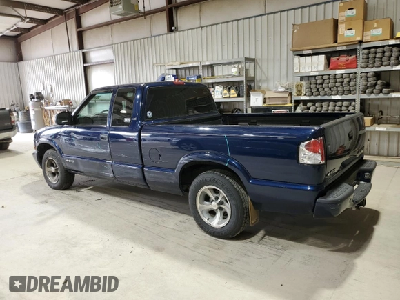 2001 Chevrolet S-10 LS with VIN 1GCCS19W018256081, listed as a Copart auction lot 53629275 with 145,627 mi miles and Salvage Title. Bid and sale history available at DreamBid. Image 2.