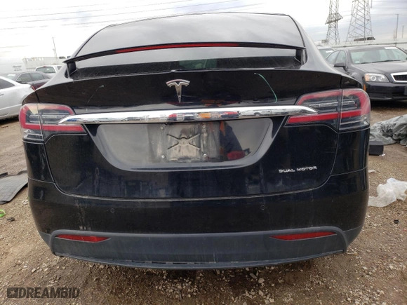 2020 Tesla Model X Long Range with VIN 5YJXCBE28LF306798, listed as a Copart auction lot 46924283 with 0 mi miles. Bid and sale history available at carsss.com. Image 6.