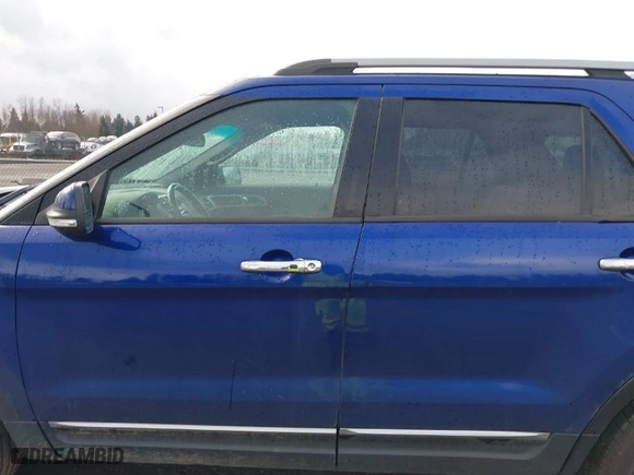 2014 Ford Explorer Limited with VIN 1FM5K8F85EGA14711, listed as a IAAI auction lot 41767151 with 144,689 mi miles. Bid and sale history available at carsss.com. Image 14.