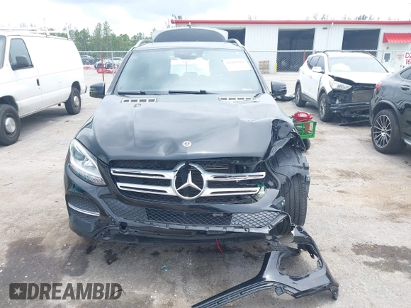 2017 Mercedes-Benz GLE 350 with VIN 4JGDA5JB5HA962825, listed as a IAAI auction lot 42412786 with 98,905 mi miles and . Bid and sale history available at DreamBid. Image 13.