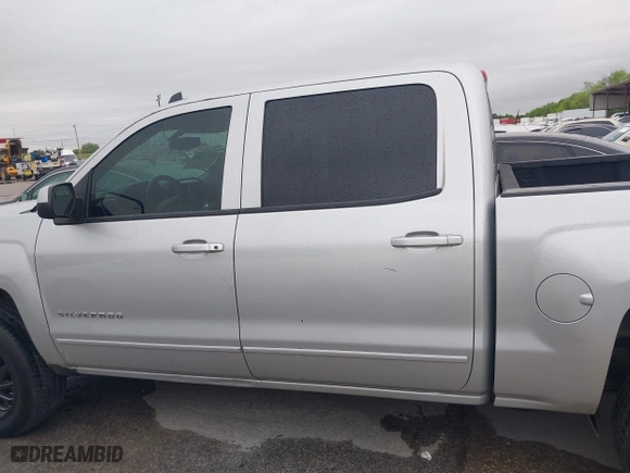 2015 Chevrolet Silverado 1500 LT with VIN 3GCUKREH6FG334200, listed as a IAAI auction lot 41953563 with 201,177 mi miles. Bid and sale history available at carsss.com. Image 14.