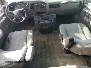 2001 Chevrolet Express with VIN 1GAHG39R511239436, listed as a Copart auction lot 43115255 with 91,398 mi miles and Clean Title. Bid and sale history available at carsss.com. Image 8.