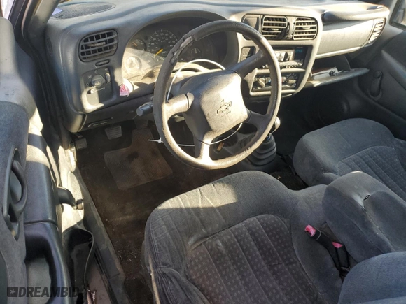 2000 Chevrolet S-10 LS with VIN 1GCCS1444YK108860, listed as a Copart auction lot 85154724 with 378,810 mi miles and Clean Title. Bid and sale history available at carsss.com. Image 8.