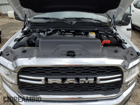 2024 Ram 2500 Tradesman with VIN 3C6UR5CLXRG194675, listed as a Copart auction lot 86159644 with 5,922 mi miles and Salvage Title. Bid and sale history available at carsss.com. Image 11.