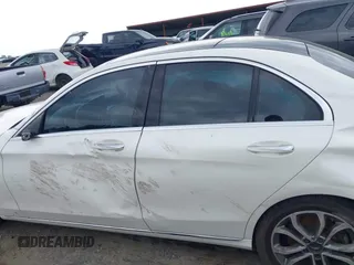 2017 Mercedes-Benz C 300 с VIN 55SWF4JB9HU179554, выставлен на аукционе IAAI как лот 42290729 с пробегом 142 389 миль миль и . История ставок и продаж доступна на DreamBid. Изображение 13.
