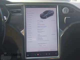 2016 Tesla Model X 70D z VIN 5YJXCAE27GF002541, wystawiony jako IAAI lot #41957228 z przebiegiem 77 199 mil mil oraz . Historia ofert i sprzedaży dostępna na DreamBid. Obrazek 18.