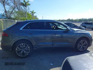 2021 Audi Q8 Premium Plus z VIN WA1EVAF15MD035056, wystawiony jako IAAI lot #41534412 z przebiegiem 65 579 mil mil oraz . Historia ofert i sprzedaży dostępna na DreamBid. Obrazek 14.