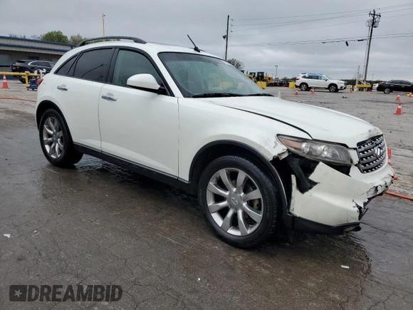 2005 Infiniti FX z VIN JNRAS08W95X201000, wystawiony jako Copart lot #51965805 z przebiegiem 293 681 mil mil oraz Szkody całkowita. Historia ofert i sprzedaży dostępna na DreamBid. Obrazek 4.