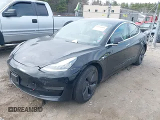 2018 Tesla Model 3 Long Range Battery z VIN 5YJ3E1EB3JF127410, wystawiony jako IAAI lot #41994858 z przebiegiem 100 494 mil mil oraz . Historia ofert i sprzedaży dostępna na DreamBid. Obrazek 17.