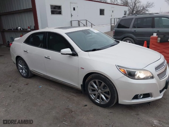2013 Chevrolet Malibu LTZ with VIN 1G11H5SA7DF127467, listed as a IAAI auction lot 41192477 with 138,344 mi miles. Bid and sale history available at carsss.com. Image 1.