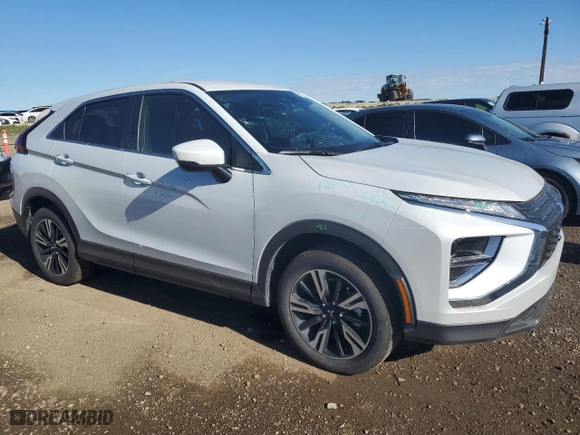 2024 Mitsubishi Eclipse Cross ES with VIN JA4ATUAA9RZ615272, listed as a Copart auction lot 72225224 with 3,267 mi miles and Clean Title. Bid and sale history available at carsss.com. Image 4.