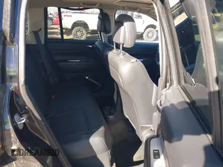 2016 Jeep Compass High Altitude Edition with VIN 1C4NJCEA2GD761735, listed as a IAAI auction lot 41404892 with 114,129 mi miles. Bid and sale history available at carsss.com. Image 8.