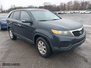 2012 Kia Sorento LX with VIN 5XYKT3A13CG308139, listed as a IAAI auction lot 41988711 with 293,014 mi miles. Bid and sale history available at carsss.com. Image 1.