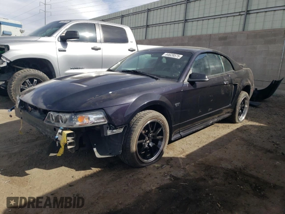 2000 Ford Mustang GT with VIN 1FAFP42X0YF221152, listed as a Copart auction lot 44628575 with 154,159 mi miles and Salvage Title. Bid and sale history available at carsss.com. Image 1.