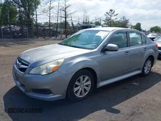 2011 Subaru Legacy Premium z VIN 4S3BMBC6XB3235757, wystawiony jako IAAI lot #42533336 z przebiegiem 168 825 mil mil oraz . Historia ofert i sprzedaży dostępna na DreamBid. Obrazek 2.