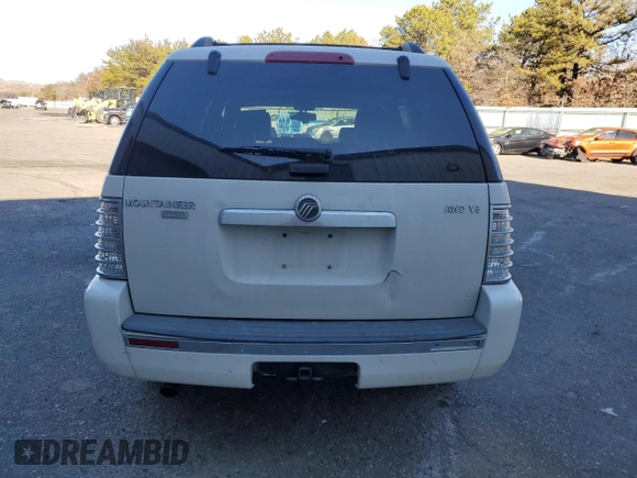2008 Mercury Mountaineer Premier with VIN 4M2EU48818UJ02904, listed as a Copart auction lot 88102445 with 107,637 mi miles and Clean Title. Bid and sale history available at carsss.com. Image 6.