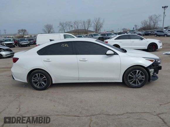 2024 Kia Forte LXS with VIN 3KPF24ADXRE784060, listed as a IAAI auction lot 41821682 with 24,794 mi miles and . Bid and sale history available at DreamBid. Image 14.