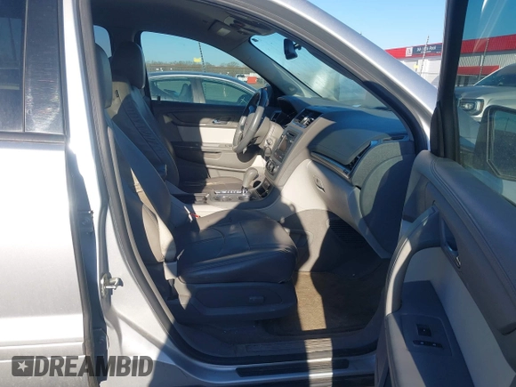 2014 GMC Acadia SLE with VIN 1GKKRPKD3EJ257537, listed as a IAAI auction lot 41797160 with 179,231 mi miles. Bid and sale history available at carsss.com. Image 5.