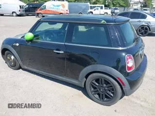 2013 MINI Hardtop with VIN WMWSU3C54DT689273, listed as a IAAI auction lot 42501517 with 100,194 mi miles and . Bid and sale history available at DreamBid. Image 3.