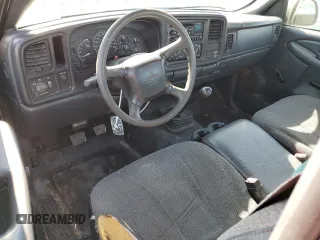 2002 Chevrolet Silverado 1500 with VIN 1GCEC14W52Z198932, listed as a Copart auction lot 51978105 with 188,211 mi miles and Salvage Title. Bid and sale history available at carsss.com. Image 8.